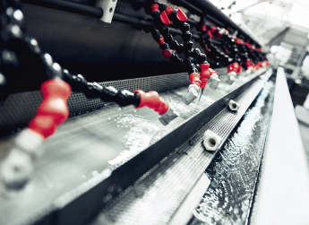 Zuverlässige und innovative Produktion von Dichtungsprofilen auf 17 Extrusionslinien